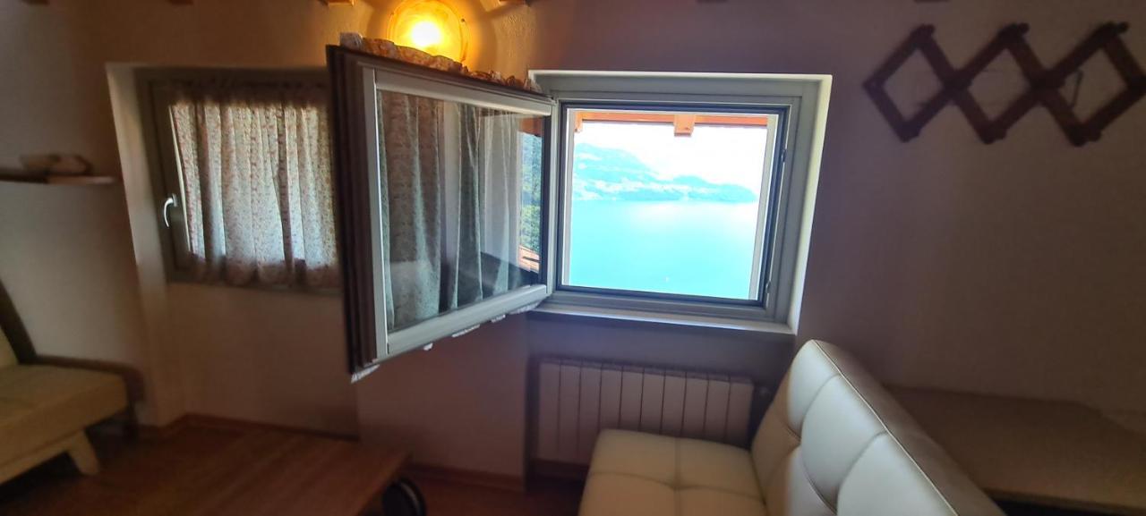 La Villetta In Residence Con Piscina E Vista Lago Parzanica Luaran gambar